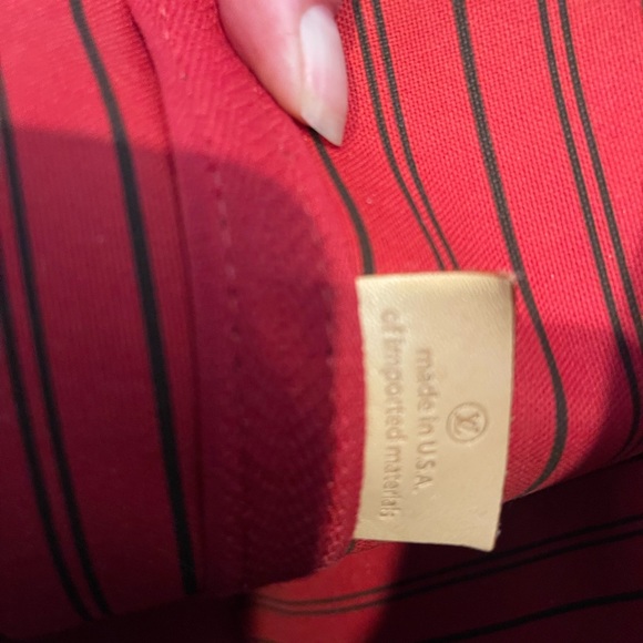 $1500 in Edmonton Louis Vuitton neverfull - Picture 11 of 11